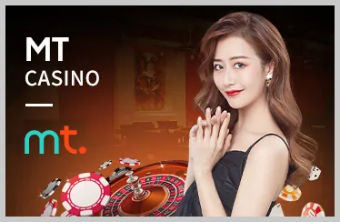Dealer chia bài tại bàn roulette trong sòng bạc trực tuyến win55 fun